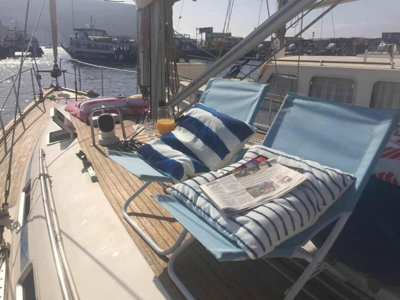 Precioso Yate En El Centro Del Puerto De Mogan 호텔 외부 사진
