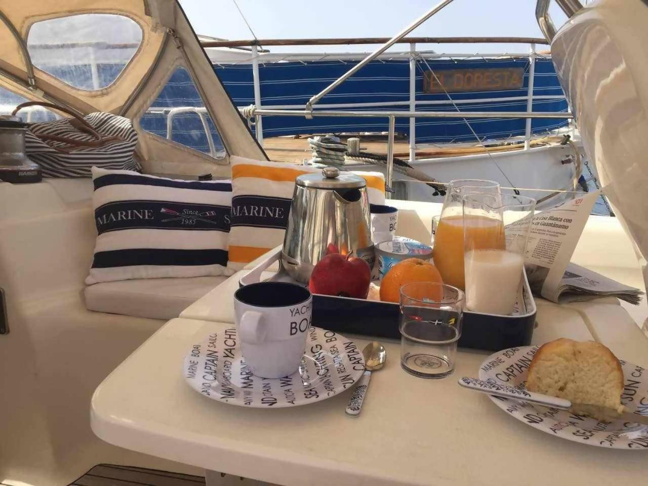 Precioso Yate En El Centro Del Puerto De Mogan 호텔 외부 사진